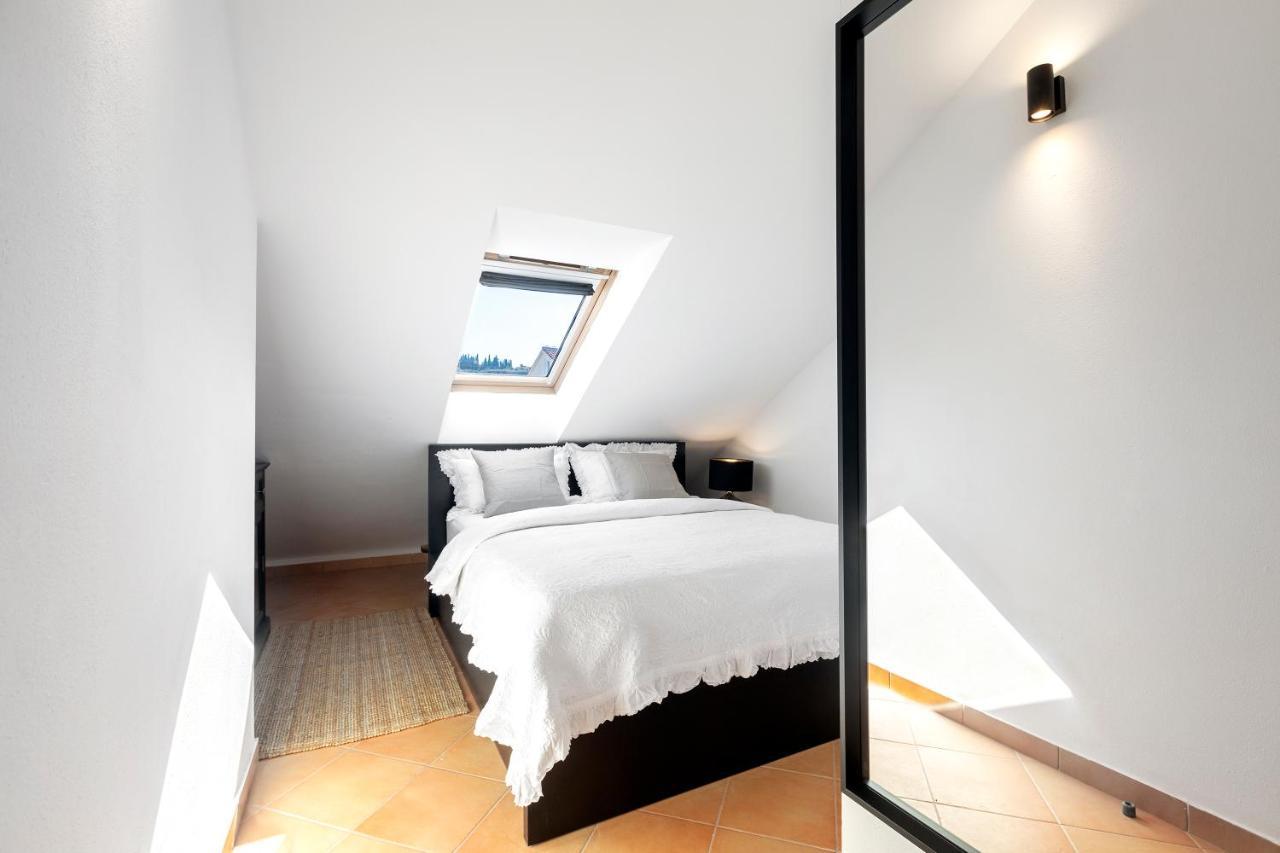 Apartman Luri Сутиван Екстериор снимка